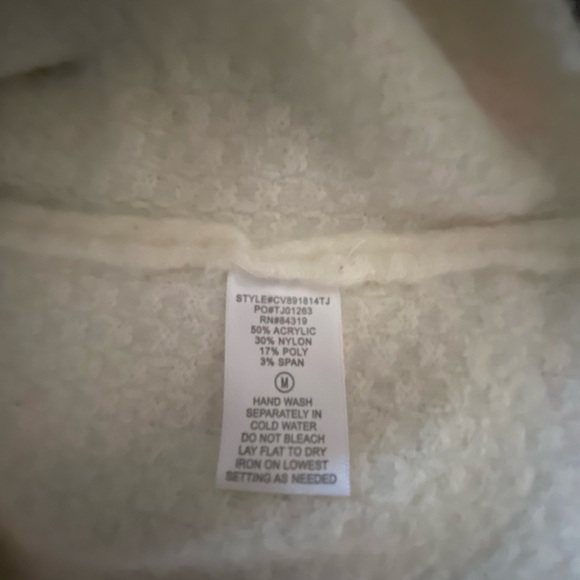 CYRUS Sweater Sz M - Picture 8 of 9